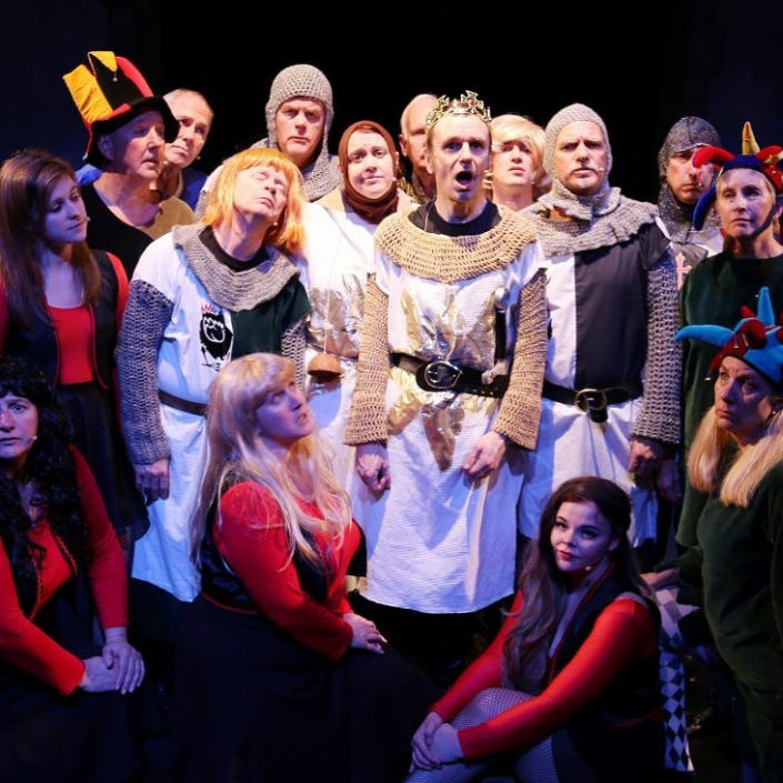 the cast of Spamalot