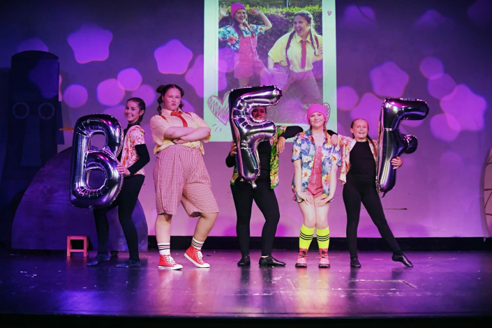 the cast of SpongeBob the musical