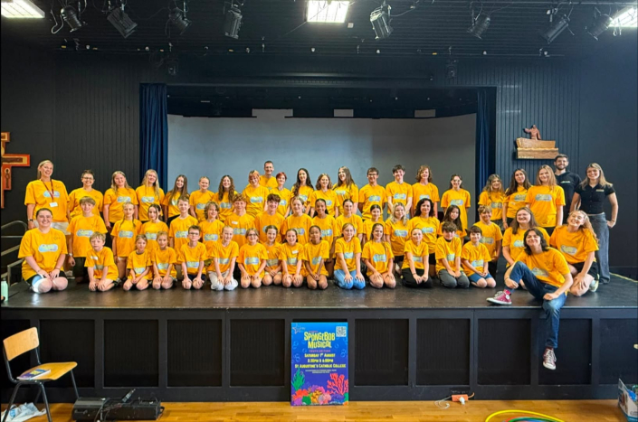 the cast of SpongeBob the musical
